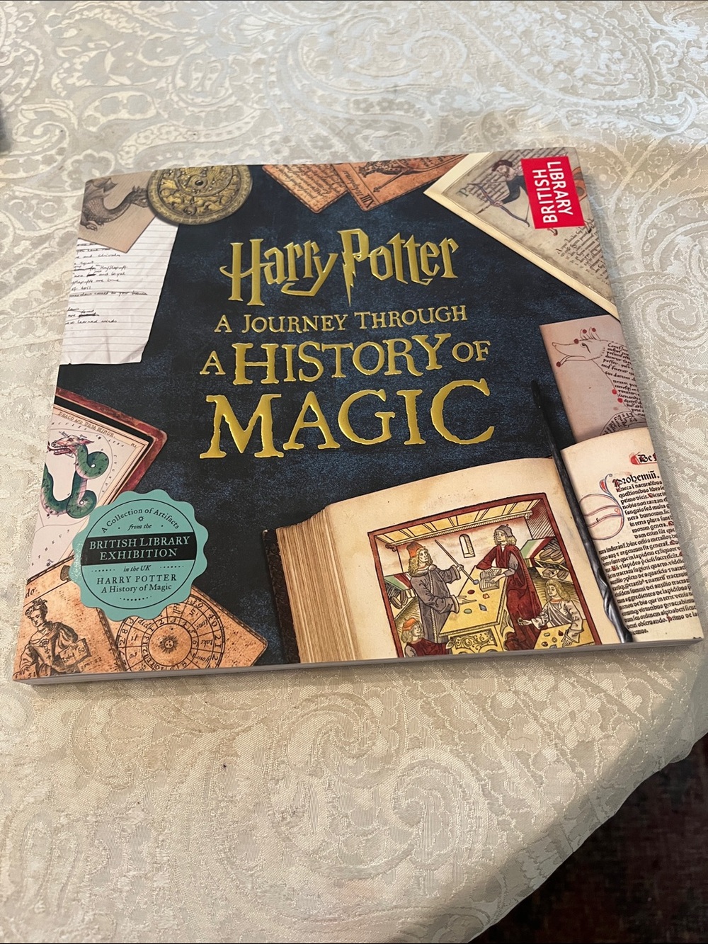 Warner Bros. Harry Potter: A Journey Through a History of Magic - Navy & Gold